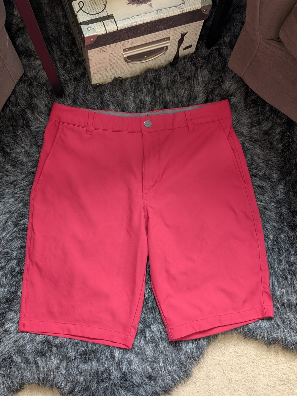 Puma Men’s Red Flat-Front Casual Shorts Sz 32